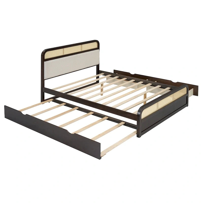 Letto a piattaforma Queen in legno di canna Boho con testiera in legno, letto estraibile e 2 cassetti portaoggetti