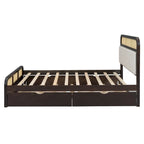 Letto a piattaforma Queen in legno di canna Boho con testiera in legno, letto estraibile e 2 cassetti portaoggetti