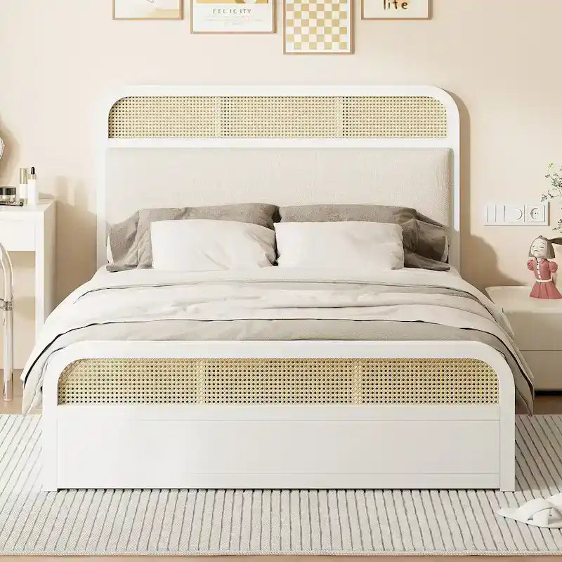 Letto a piattaforma Queen in legno di canna Boho con testiera in legno, letto estraibile e 2 cassetti portaoggetti