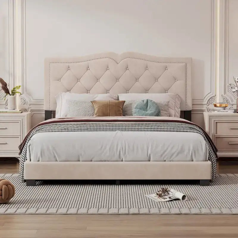Struttura letto imbottita queen size con design a rivetto