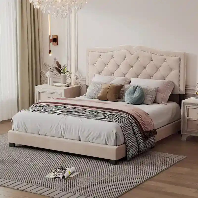 Struttura letto imbottita queen size con design a rivetto