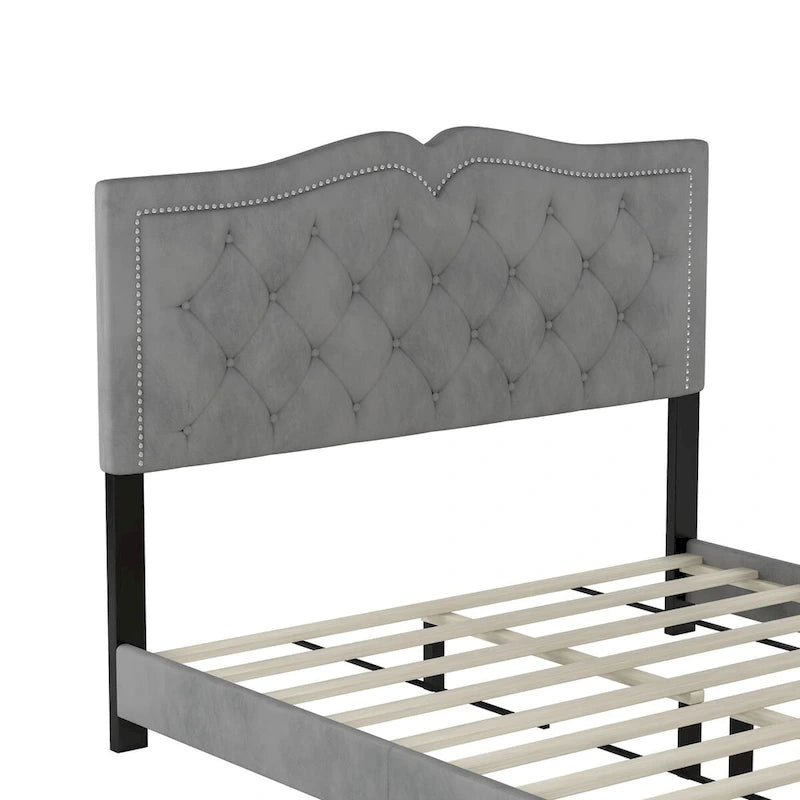 Struttura letto imbottita queen size con design a rivetto